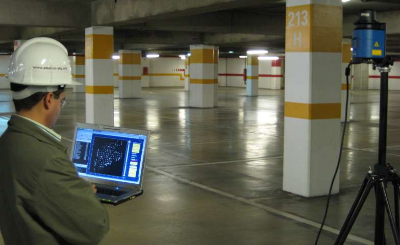 medindo um parque de estacionamento